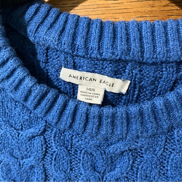 Vintage Y2K American Eagle Cobalt Blue Cable knit Sweater - Picture 3 of 6